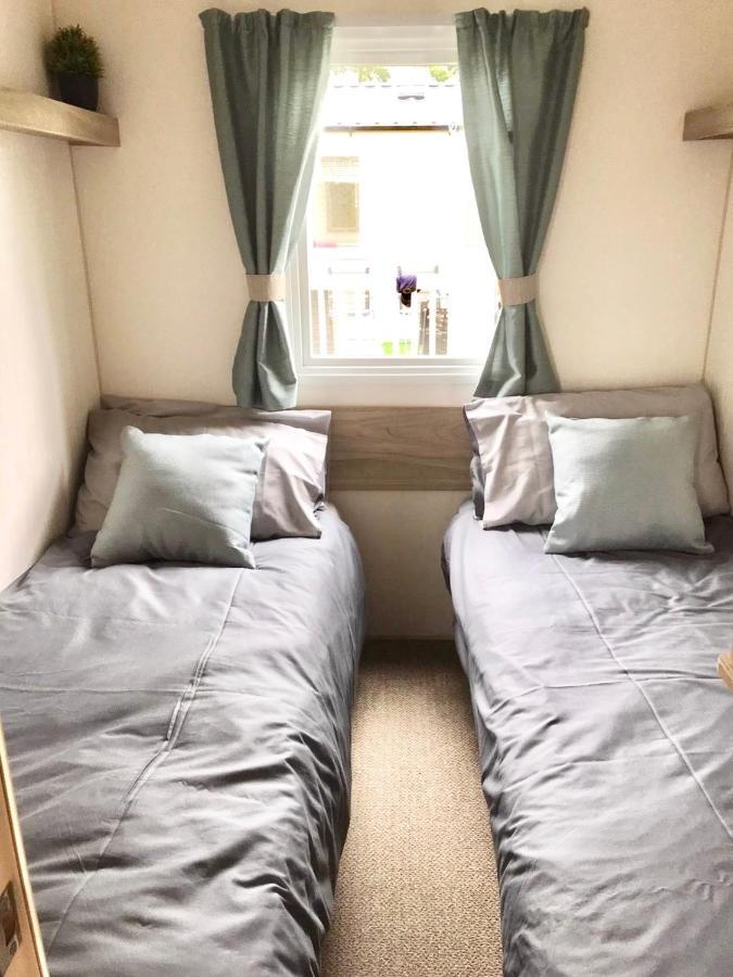 The Salsa Attractive Accomodation At Tattershall Lakes Bagian luar foto