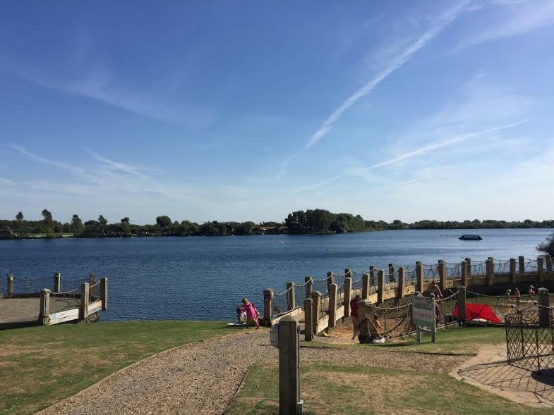 The Salsa Attractive Accomodation At Tattershall Lakes Bagian luar foto